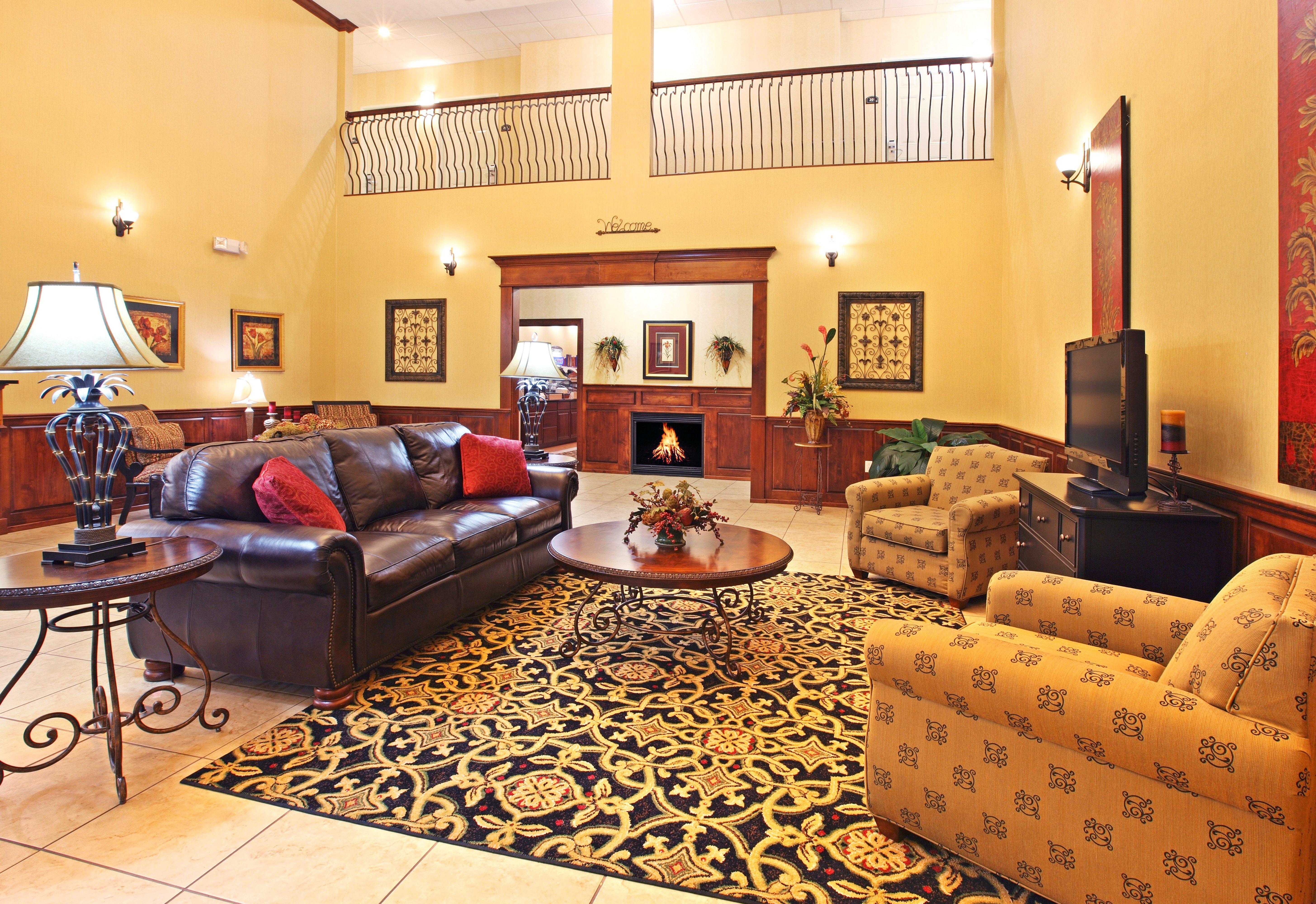 Holiday Inn Express Hotel & Suites Clarksville Exteriör bild