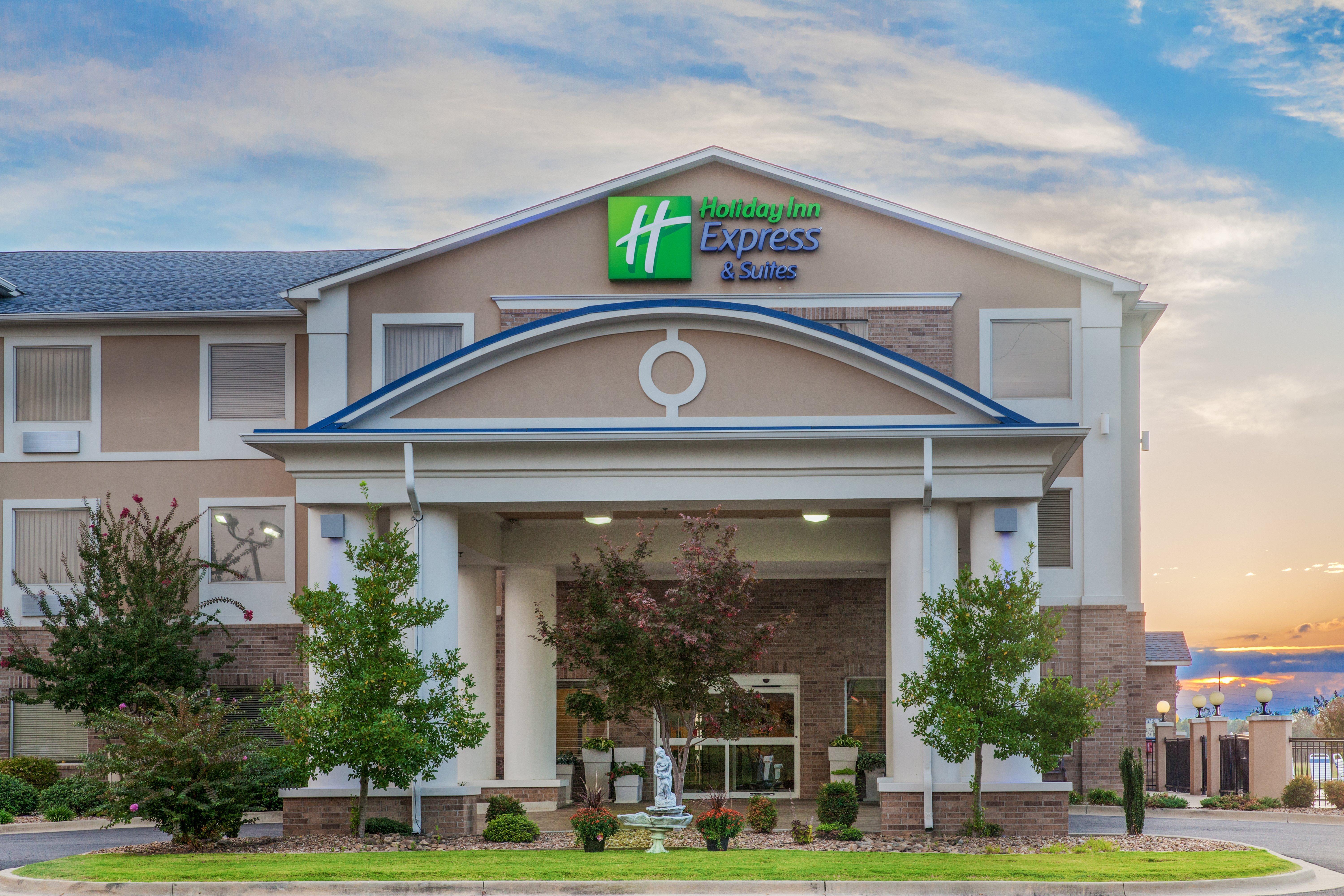 Holiday Inn Express Hotel & Suites Clarksville Exteriör bild