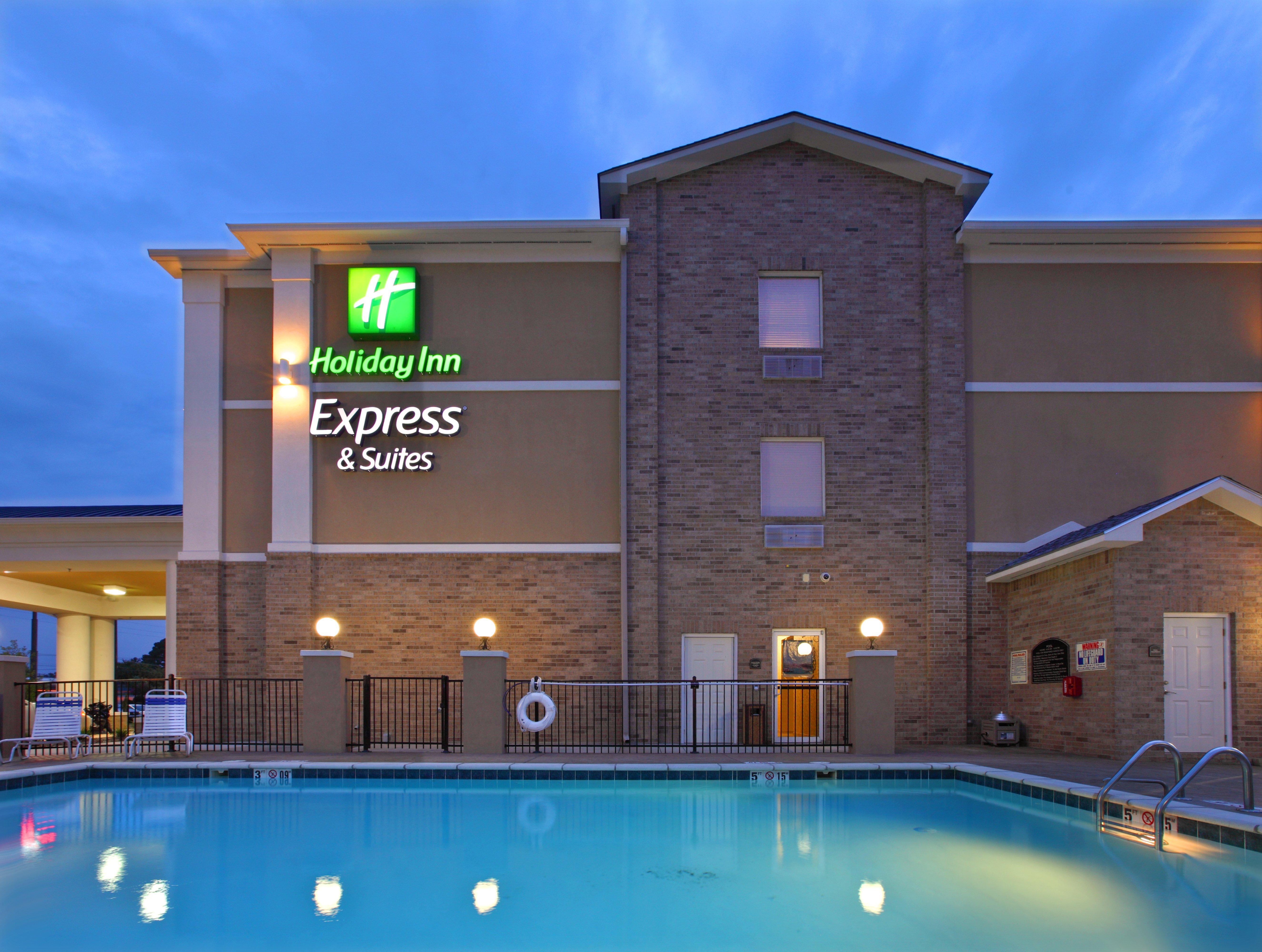 Holiday Inn Express Hotel & Suites Clarksville Exteriör bild