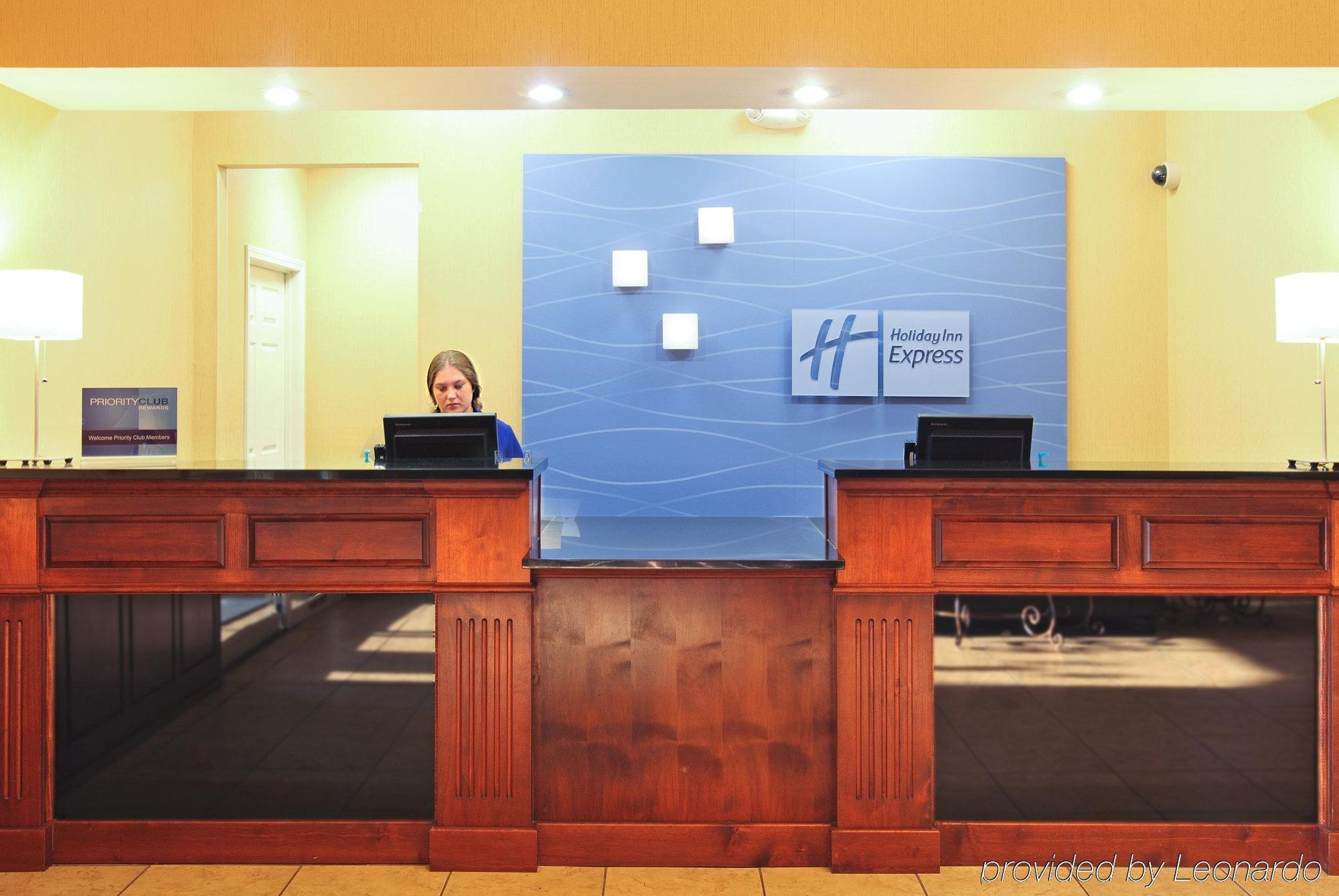 Holiday Inn Express Hotel & Suites Clarksville Exteriör bild