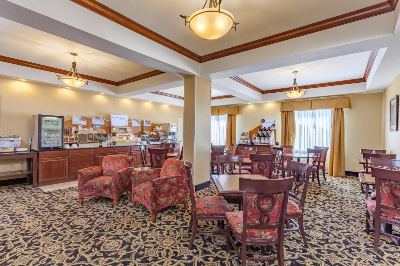 Holiday Inn Express Hotel & Suites Clarksville Exteriör bild
